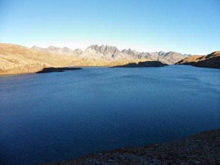 Le Lac Bramant et les Aiguilles de l’Argentière