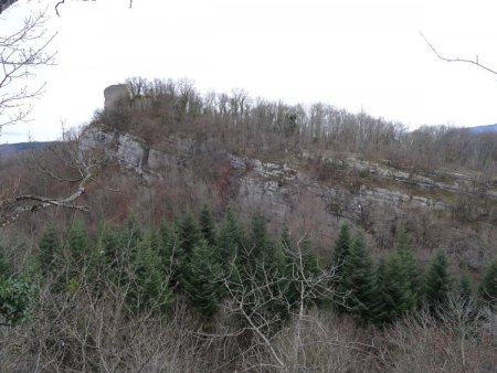 Les ruines du château de Montbel