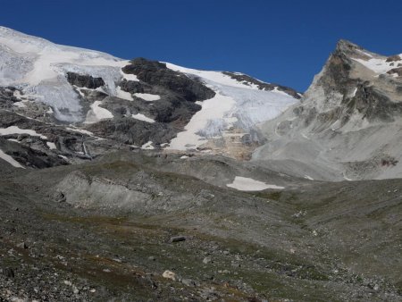 Le glacier du Pelve part en lambeaux...