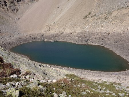 Le lac vu de la crête gauche