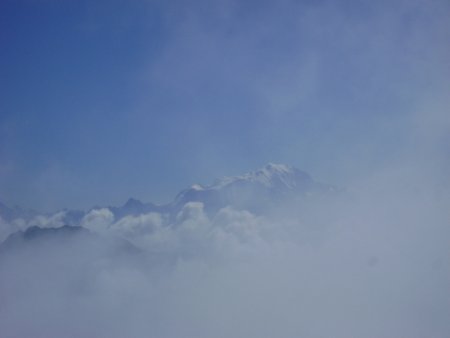 Le Mont Blanc joue à cache cache