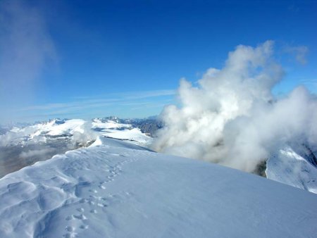 Le sommet avec vue sur les Dômes de Vanoise