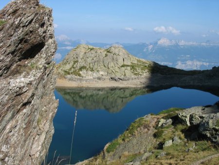 Lac du Crozet (1.974 m) et la Chartreuse
