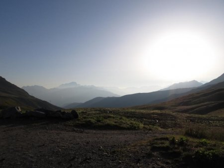 Col de la Madeleine : premiers rayons du soleil sur le Mont blanc