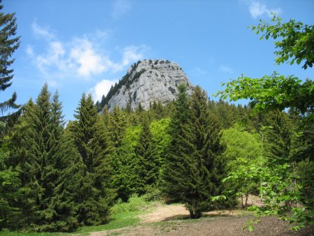 La falaise du Mont Outheran vue du Col du Grapillon