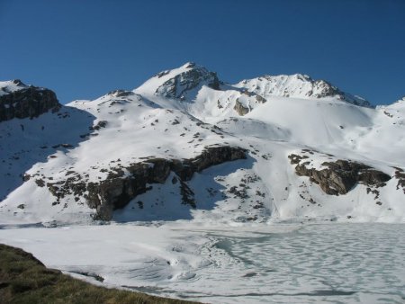 Lac de la Sassière - Pointe de la Bailletta (2.989 m)