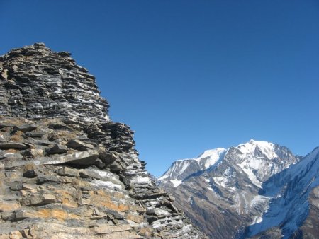 et pour terminer depuis le sommet du Joly, vue sur le Mt Blanc