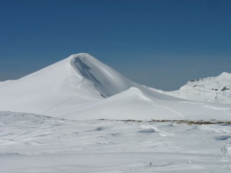 Le Grand Crêtet (alt. 2.292 m) vu du Col