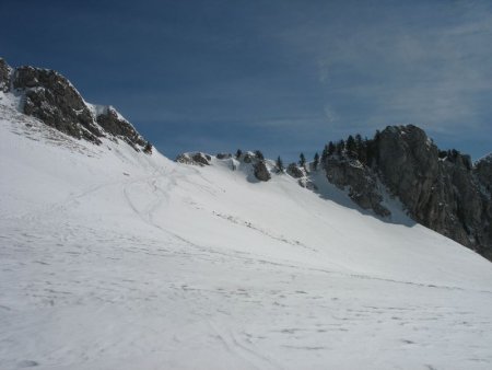 Roches Rousses et le passage vus du Col de Léchaud