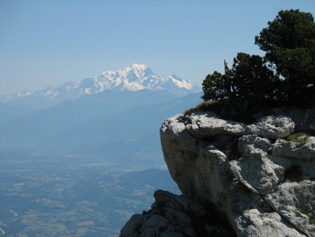 Le Mont Blanc vu du sentier de montée