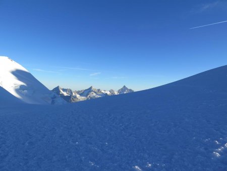 Paysage magnifique sur les 4000 du Valais