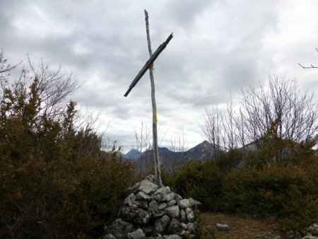 Croix de Montgelas, de bric et de broc