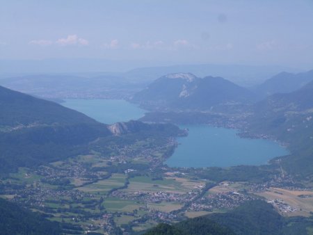 Le lac d’Annecy du sommet