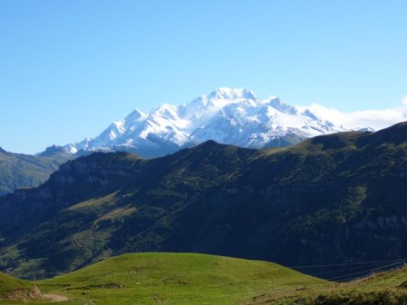 Le Mont Blanc depuis les alpages des Rognoux