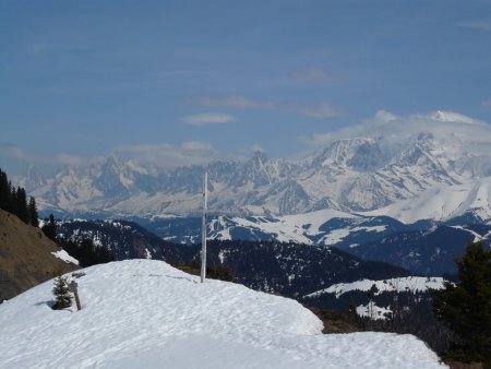 Croix Stata et chaîne du Mont-Blanc.