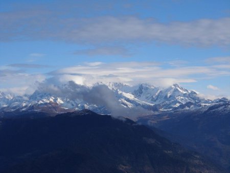 Zoom sur le massif du Mont-Blanc