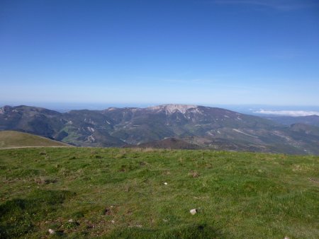 Panorama, vers la Montagne de la Lance.