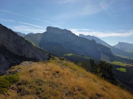 Gicon et montagne de Faraut.
