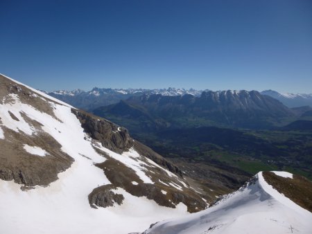 La montagne de Faraut et les Ecrins du sommet de l’Aiglière.