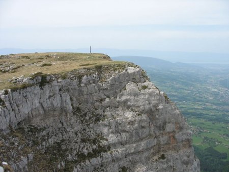 La Croix (vue du point 2.004 m)