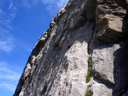 La  verticalité de l’Aiguille du Coq.