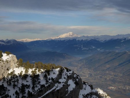 La vallée de l’Isère, sur fond de Mont Blanc.