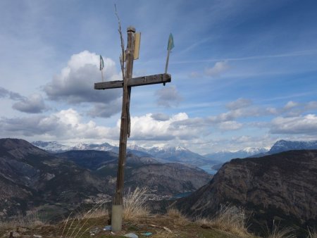 La croix sommitale de Mouisset (1278m)