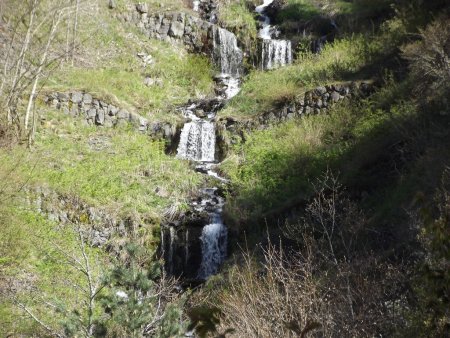 Petits barrages sur la Dreyre