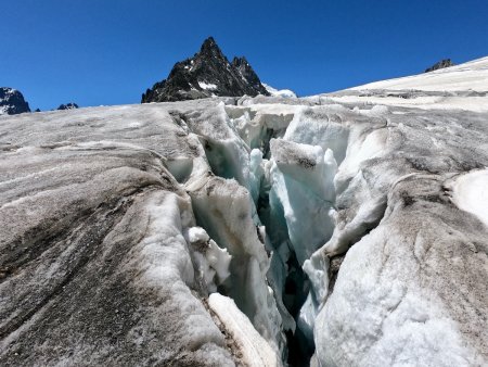 De belles caves sur le glacier...