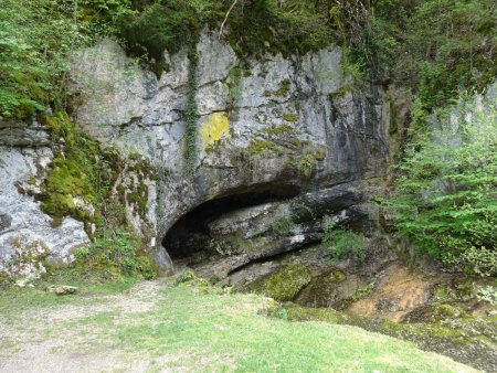 Grotte de Prérouge