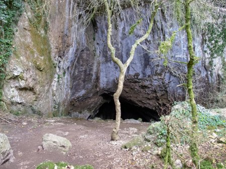 La grotte d’Anjeau