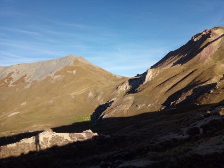 Vers le Col du Bonnet du Prêtre (2461m)