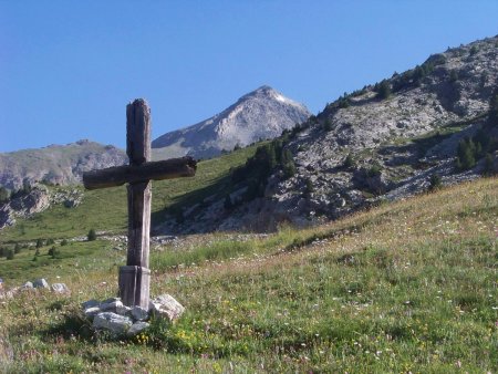 La croix de la Richardière et l’arête sud-ouest de la Pointe de Léché (super escalade facile).