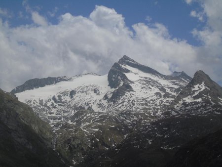 Le glacier d’Arnes et l’Ouille d’Arbéron depuis la Mottuaz d’en haut.