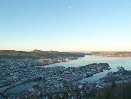 Vue sur le centre de Bergen depuis Fløyen