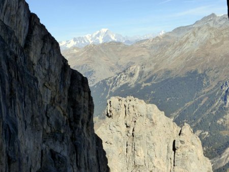 Aiguille d’Aout en fond Mt Blanc