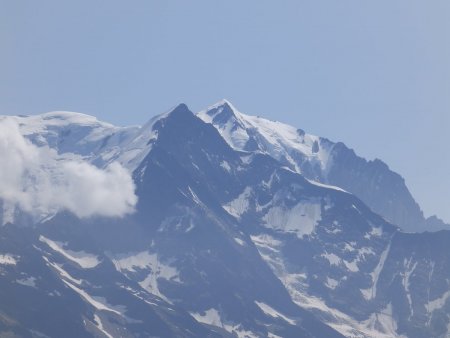 Zoom sur le Mont Blanc.