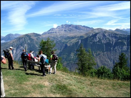 Du Col de Solude, face à l’Alpe d’Huez.