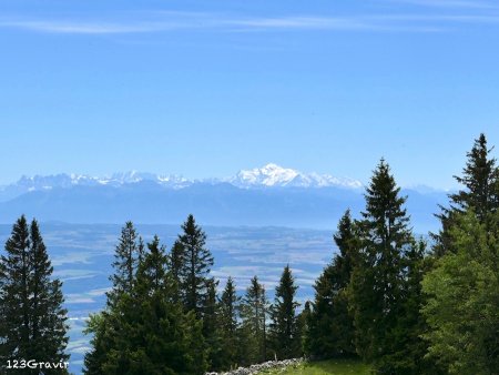 Mont-Blanc à l’approche du sommet du Chasseron