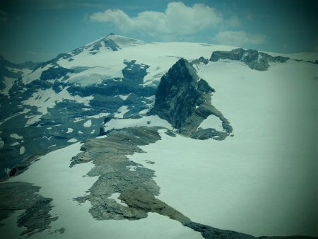 Dôme de Chasseforêt et son glacier.