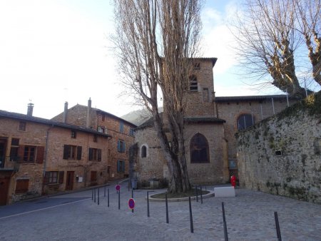 St-Romain au Mont d’Or : place de l’église